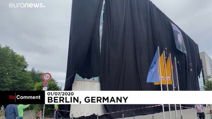 شاهد: نشطاء "غرينبيس" يحتجون على خطة الحكومة الألمانية لإغلاق محطات الطاقة التي تعمل بالفحم