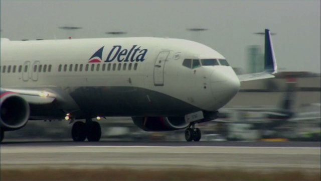 Delta Is Bringing Back Alcohol Service for First-class and Comfort+ Passengers on Certain