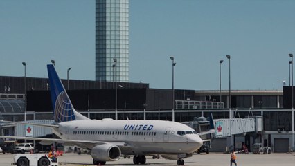 United Airlines Adding Nearly 25,000 Flights, Resuming Domestic and International Routes