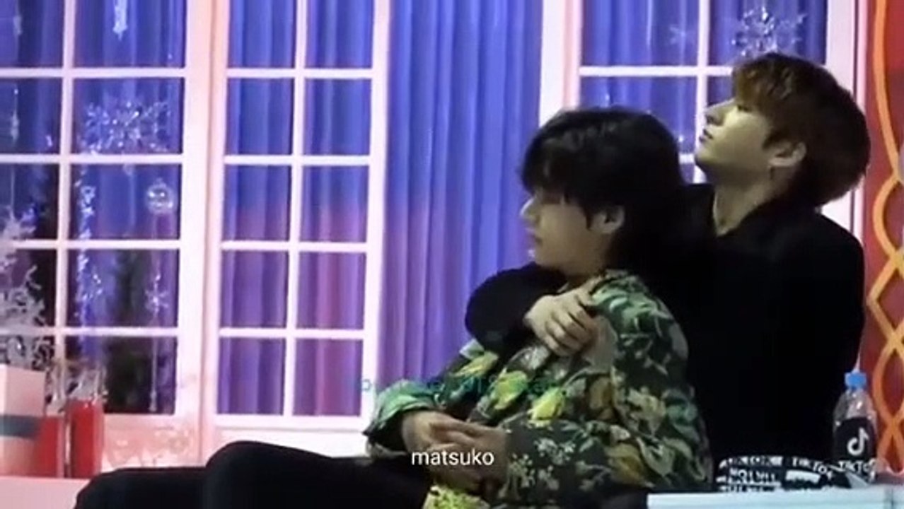BTS_really_loves_v_kimtaehyung 