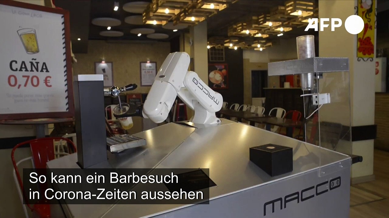 Bier-Roboter in der Kneipe