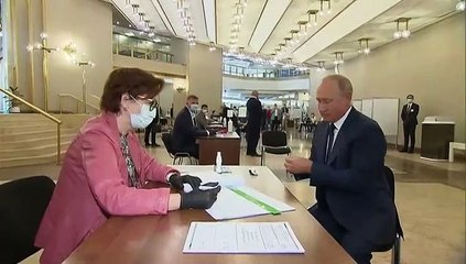 El 73% de los rusos apoyan la reforma para que Vladimir Putin siga en el poder
