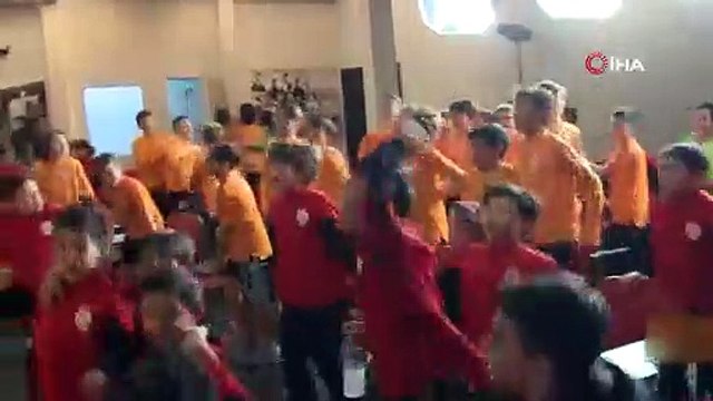 Yuto Nagatomo, Galatasaray'a gözyaşlarıyla veda etti