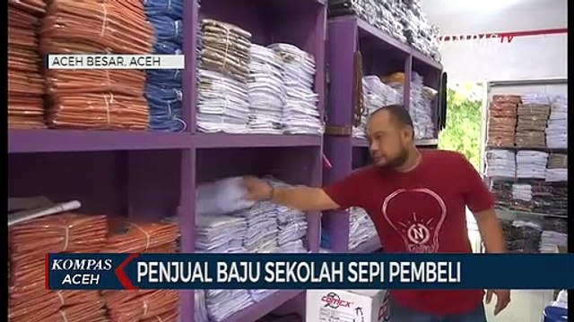 Penjual Baju Sekolah Sepi Pembeli