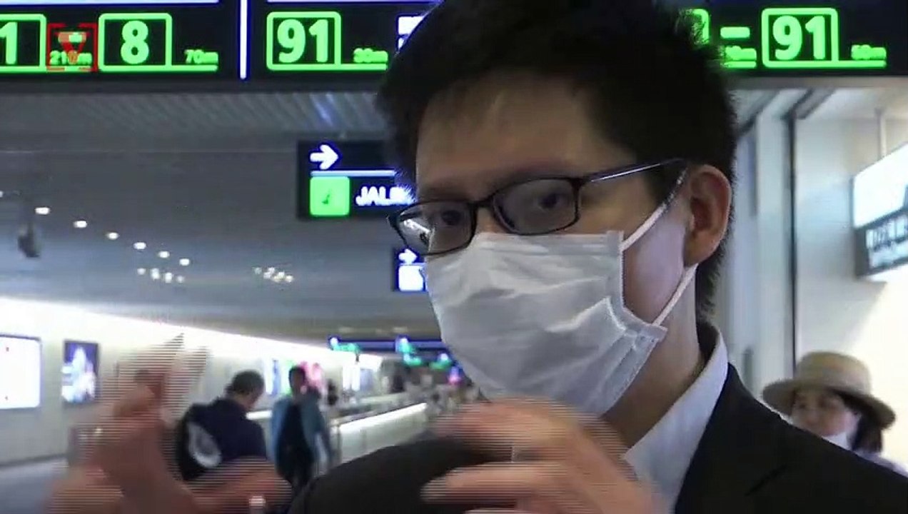 Autonomous Chairs Help Passengers to the Departure Gate While Maintaining Social Distancing