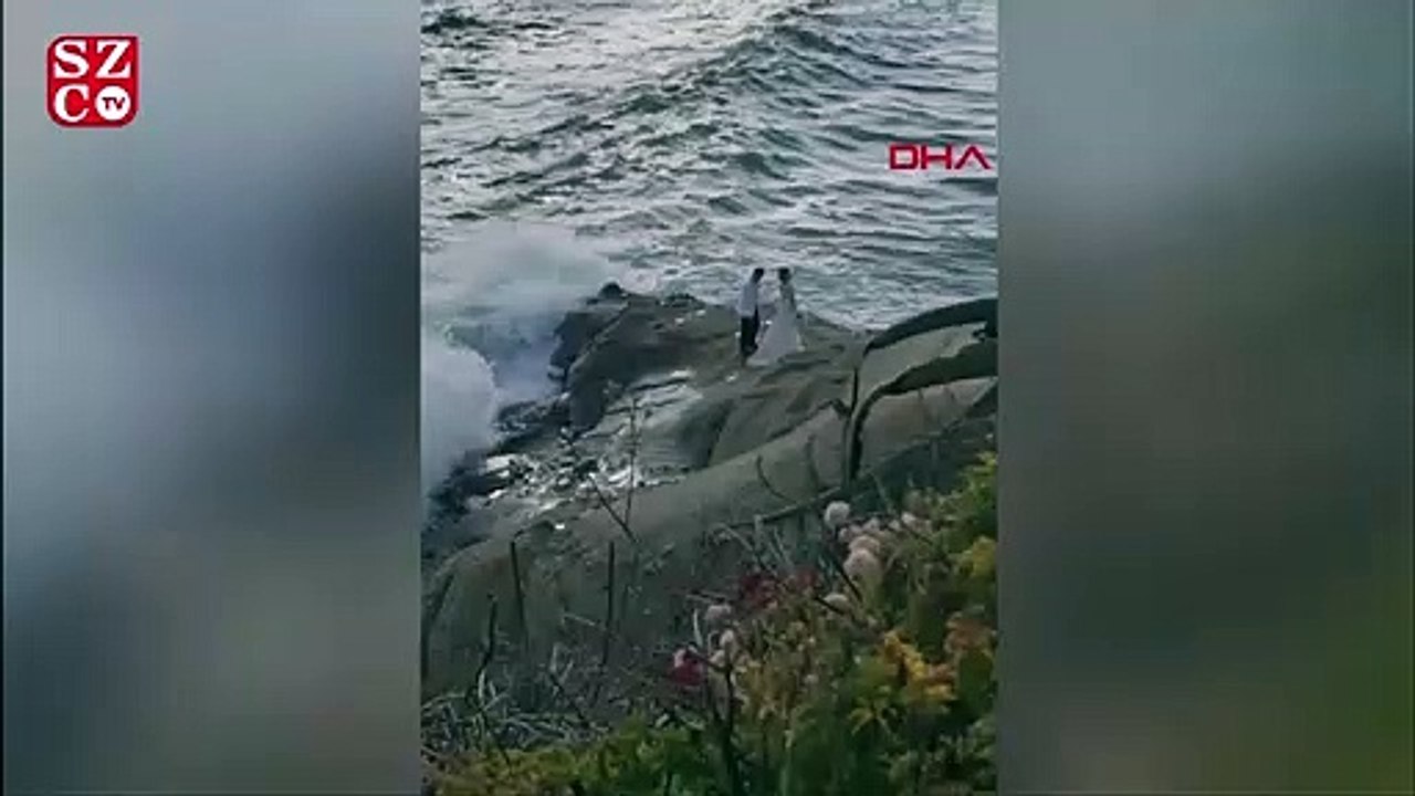 ABD'de düğün fotoğrafı çektiren çift dalgalara kapıldı