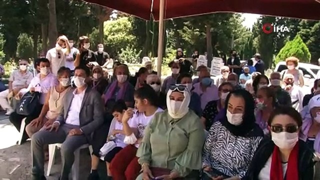Milli Mücadele kahramanı 'Kara Fatma' diye bilinen Üsteğmen Fatma Seher Erden mezarı başında anıldı