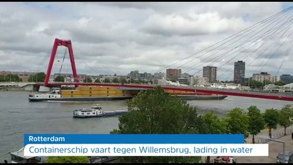 Un navire entre en collision avec le pont Willemsbrug
