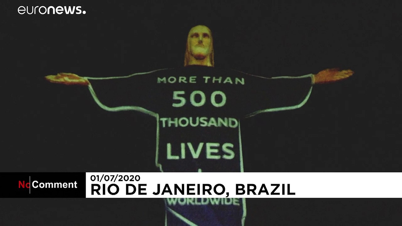 شاهد: إضاءة تمثال المسيح الفادي في ريو دي جانيرو تكريما لضحايا كوفيد-19