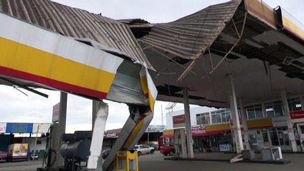 Ciclón deja estela de destrucción en sur de Brasil
