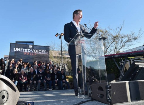 California Reverses Course on Indoor Dining in Multiple Counties