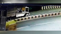 Auto rickshaw negligently speeds on wrong side of flyover, collides head-on with mini-truck in western India