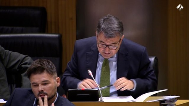 Esteban (PNV) reclama las competencias en Sanidad de las CCAA