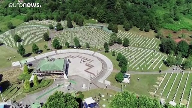 Les musulmans de Bosnie commémorent le génocide de Srebrenica