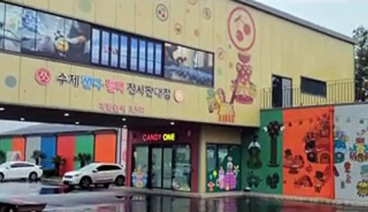 Making amazing handmade candy. The world-s largest handmade candy factory.-nbXz5p1eQyo_x264