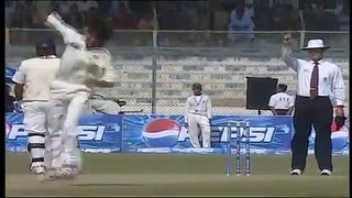 Muhammad Asif Destroys Indian Batting