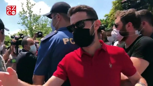 Baroları takip ederken gözaltına alınan gazeteciye 'sosyal mesafe' cezası kesilmiş