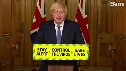 Скачать видео: Boris Johnson threatens more local lockdowns if the public do not behave on Super Saturday