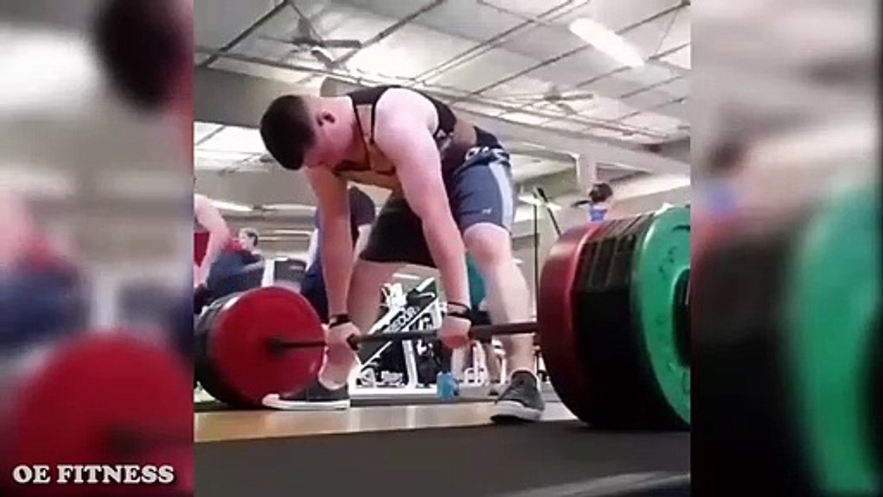 FAKE MUSCLES _ STUPID WORKOUT - GYM IDIOTS 2020