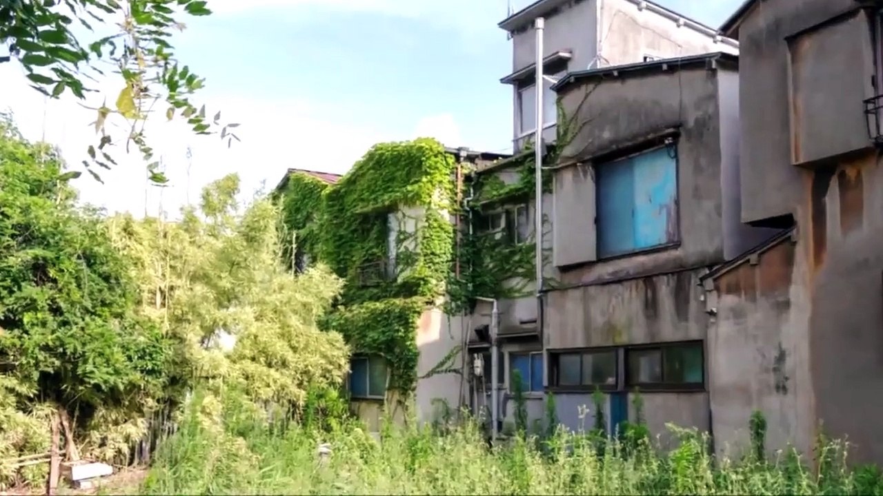 The Haunted Houses Problem in Japan - Reality Tv