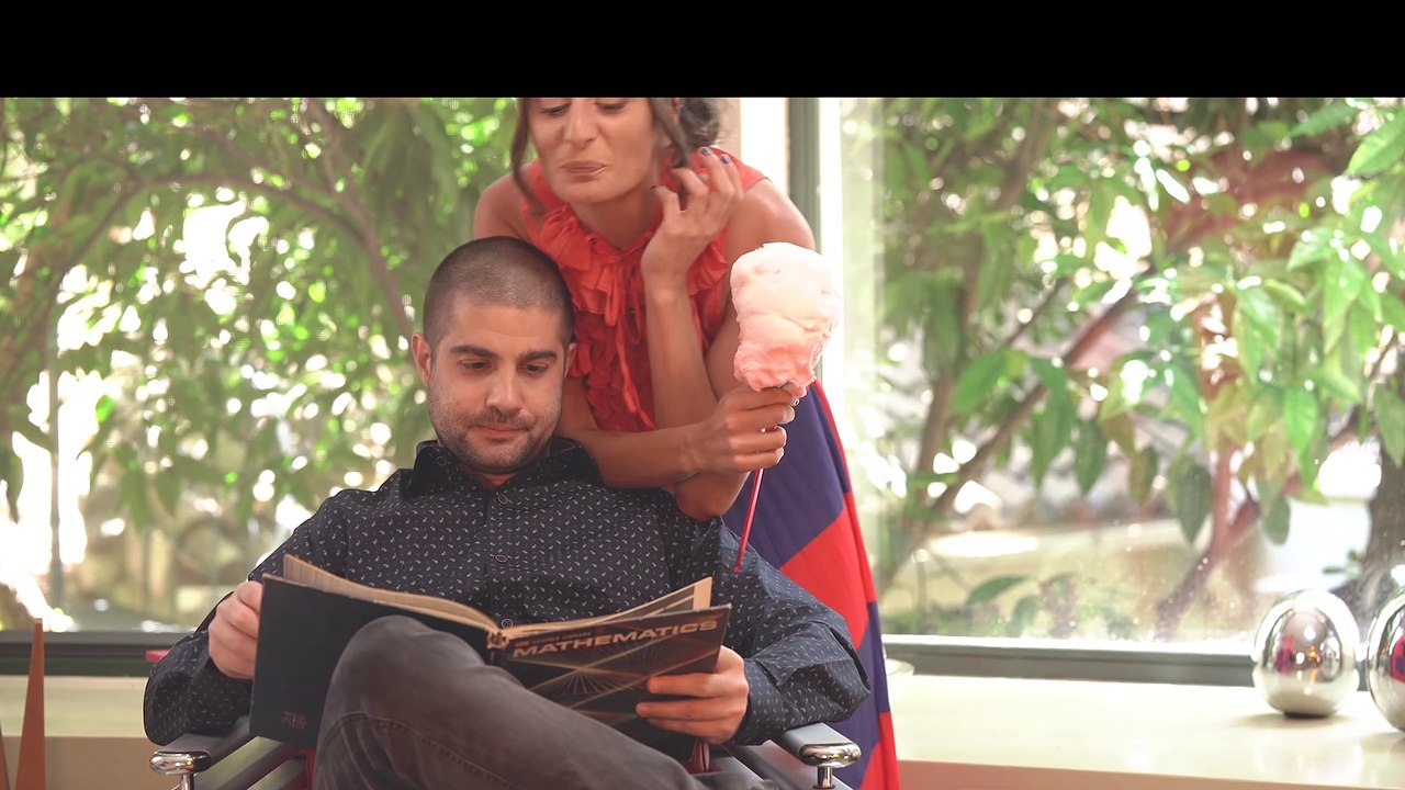 Σίλια Κατραλή - Κρίνα Λευκά (Official Music Video)