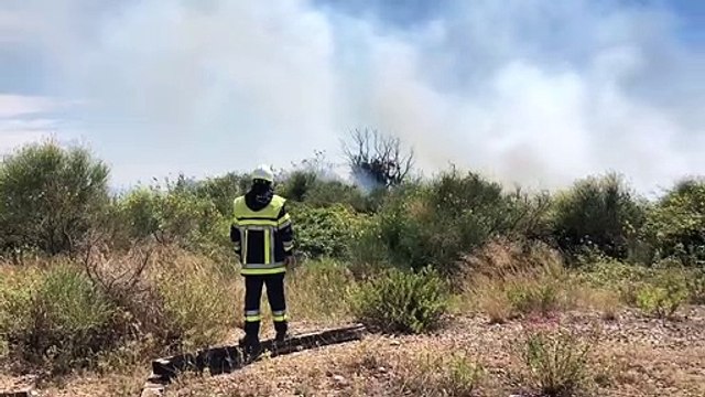 Incendie à Martigues : un hélicoptère pour noyer le sinistre