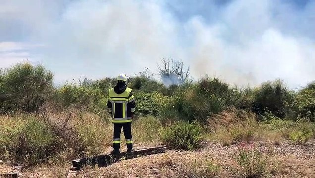 Incendie à Martigues : un hélicoptère pour noyer le sinistre