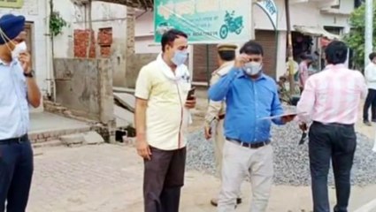 सड़कों पर निर्माण सामग्री फैलाकर अतिक्रमण करने वालों को नोटिस जारी