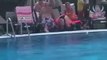 Ce couple se prend la honte de sa vie au bord de la piscine... un peu trop bu