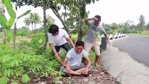 Lucu Parah!!! Video Kocak Si Botak Bikin Ngakak