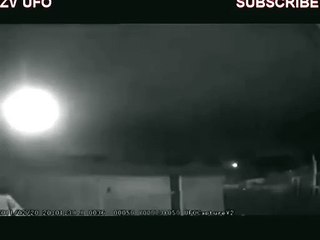 Increíble ovni parecía un meteorito pero desvía su trayectoria antes de impactar