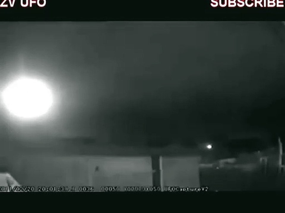 Increíble ovni parecía un meteorito pero desvía su trayectoria antes de impactar
