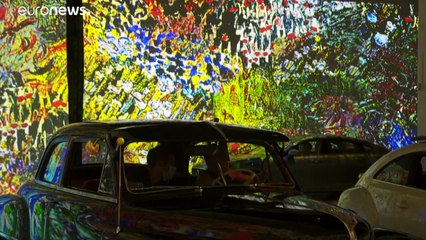 Toronto: tutti in auto al drive con Van Gogh