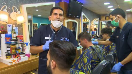 الحلاقة زمن كورونا.. تعقيم المحلات والأدوات وحجز مسبق