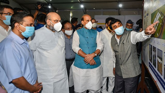 Amit Shah and Rajnath Singh visit DRDO built COVID hospital