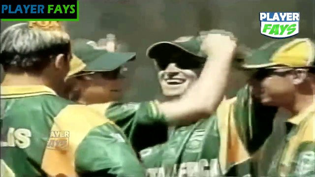 CRICKET -JONTY RHODES ●TOP 5 ● IMPOSSIBLE CATCHES (Best Fielding Skills In Cricket [EVER]) (HD)