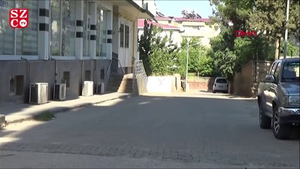 Télécharger la video: Coronavirüs testi pozitif çıktı, 53 kişinin yaşadığı apartman karantinaya alındı