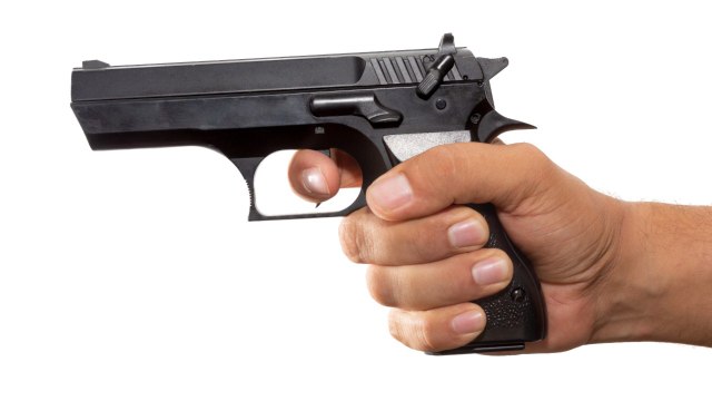 Off-Duty Cop Shoots Shoplifting Suspect Eleven Times