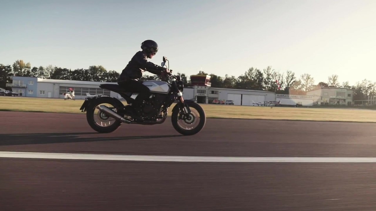 Brixton 500 CC Model Preview