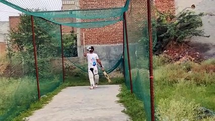 SHREY HELMET REVIEW | SHREY PERFORMANCE  HELMET | Mild Steel | HINDI | Best in Budget |thesabkuchguy