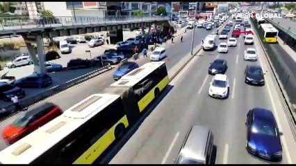 İETT otobüsünün karıştığı kaza trafiği felç etti