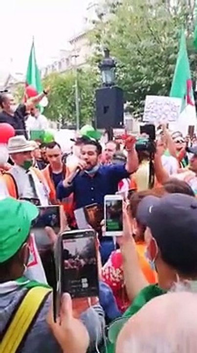 Amir Dz  manifestations à  Paris