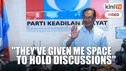 Anwar is Harapans PM candidate, given mandate to hold discussions