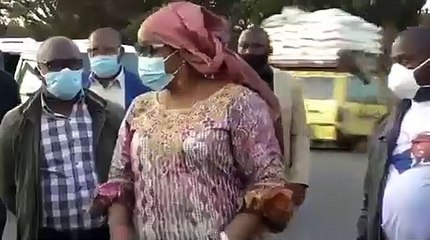 Les travailleurs retenus sur les sites d'exploitation miniere doivent être deconfinés