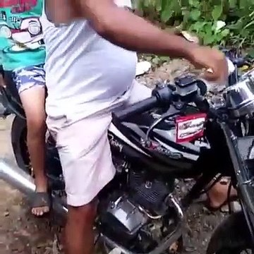 Une façon géniale d'allumer sa cigarette... façon magicien