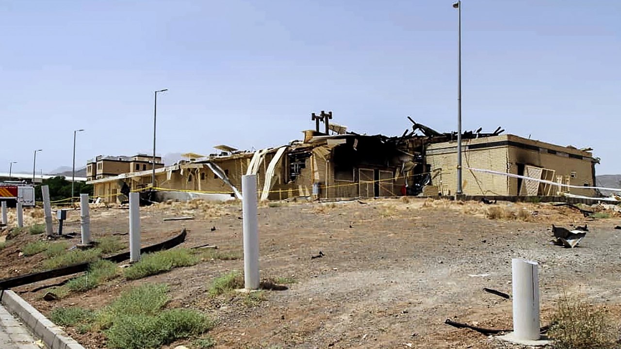 ما وراء الخبر- هجوم مدبر أم حادث عرضي؟.. من يقف خلف حادث منشأة نطنز النووية الإيرانية؟
