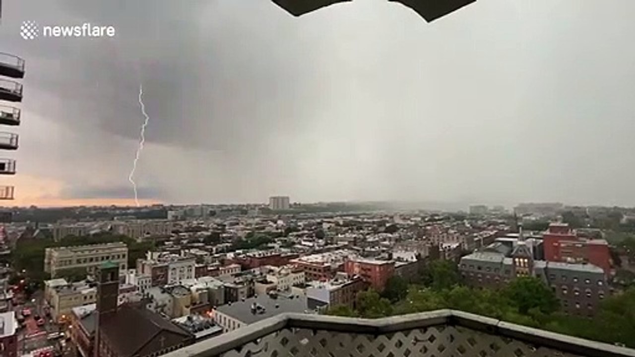 Lightning strikes Empire State Building in New York City