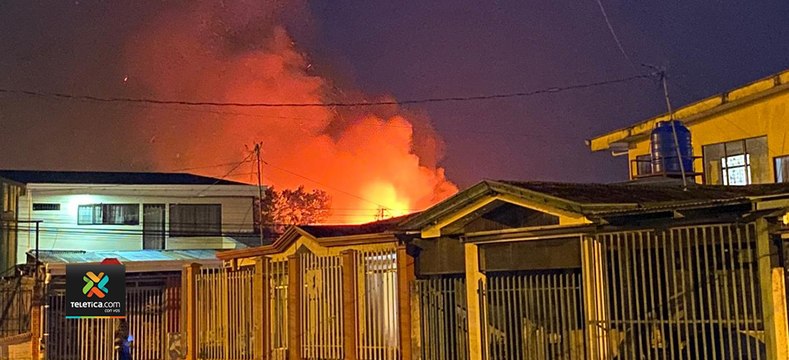 tn7-Incendio-consume-viviendas-en-Cartago-060720