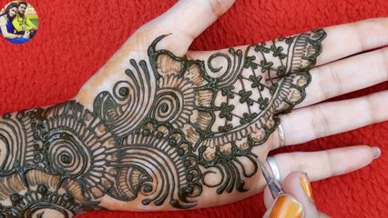 देखिये और सीखिये मेरे साथ सबसे शानदार मेहंदी डिज़ाइन बनाने में है बिल्कुल सरल