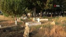 Yangın nedeniyle tahliye edilen Kumköy'de mezarlık alevlere teslim